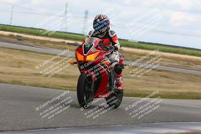 media/Apr-26-2024-TrackDaz (Fri) [[c4b677d280]]/C Group/140pm (Wheelie Bump)/